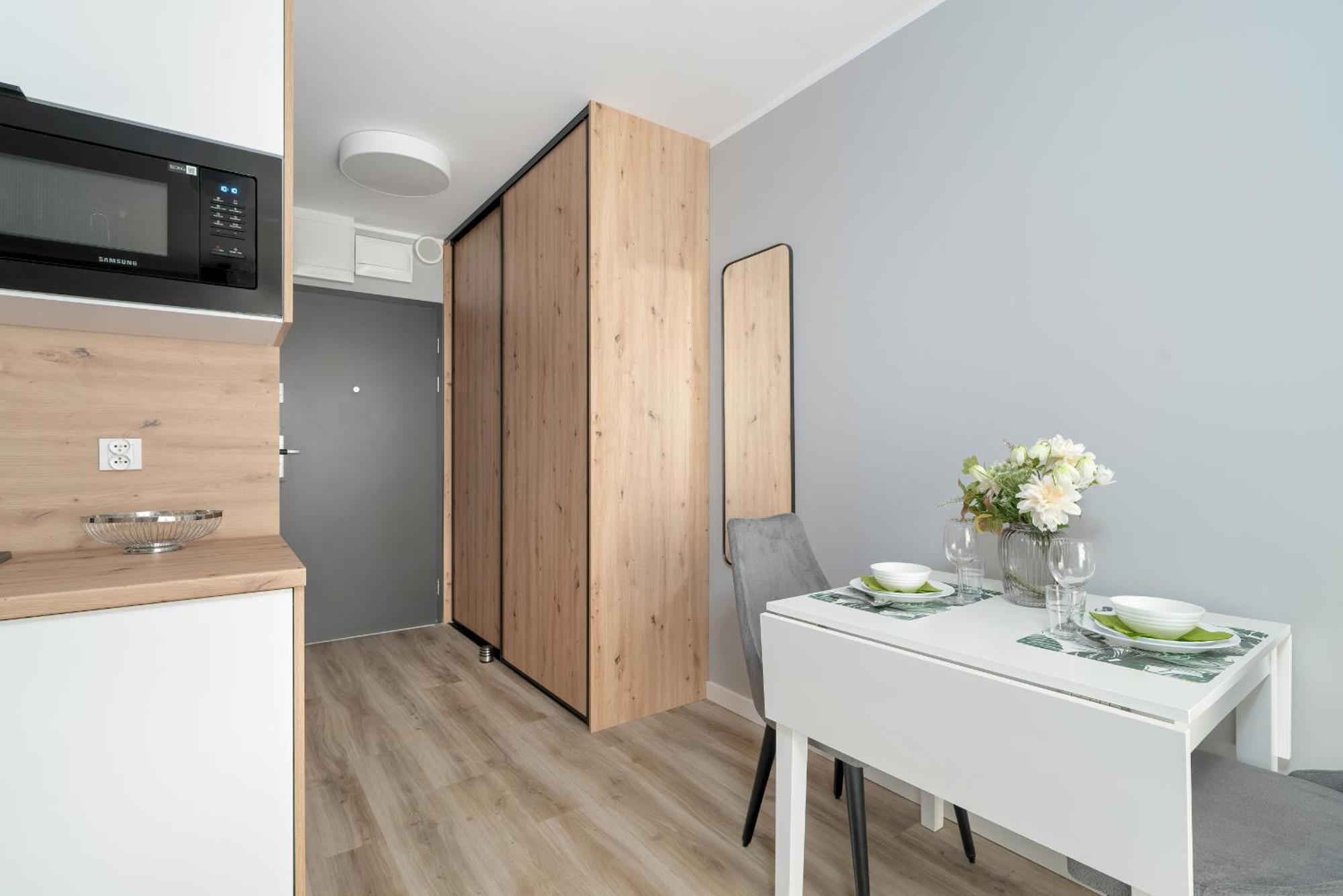 Jasny & Elegancki Apartament Typu Studio Z Tarasem By Renters Apartment