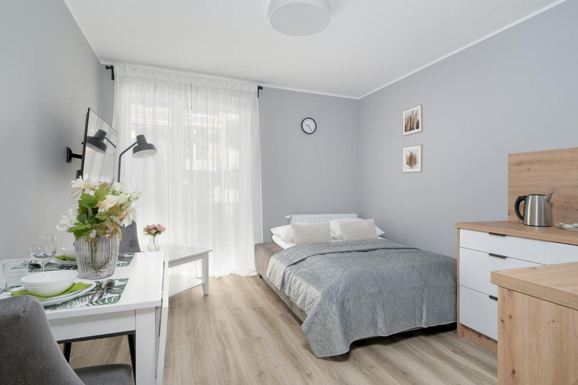 Jasny & Elegancki Apartament Typu Studio Z Tarasem By Renters Apartment Poznan