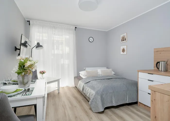 Jasny & Elegancki Apartament Typu Studio Z Tarasem By Noclegi Renters