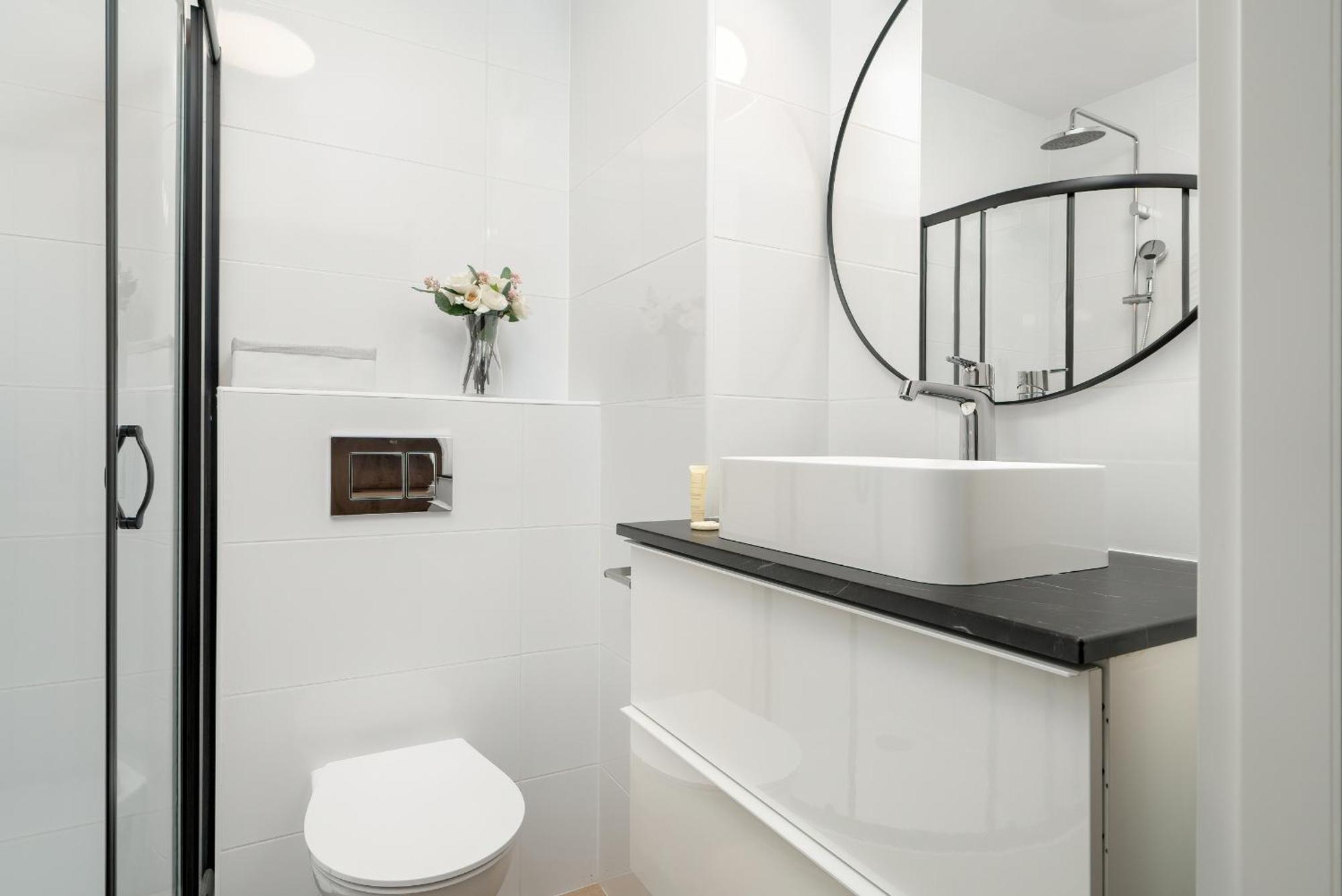 Jasny & Elegancki Apartament Typu Studio Z Tarasem By Renters Poznań